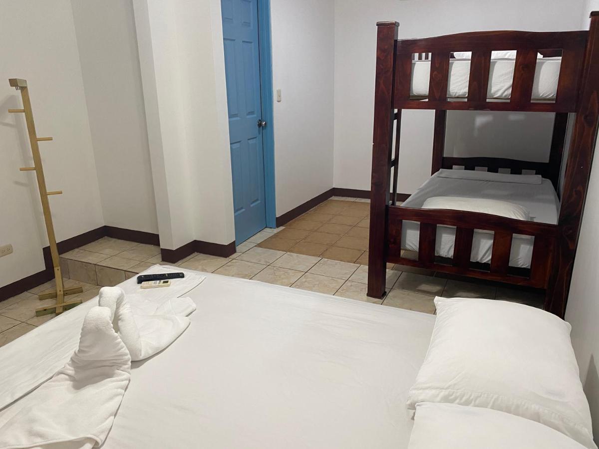 La Hacienda Rooms & Food Jacó Εξωτερικό φωτογραφία